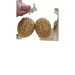 Ellen Kiam Gold Tone Collectible Fashion Jewelry Stud Back Earrings chunky